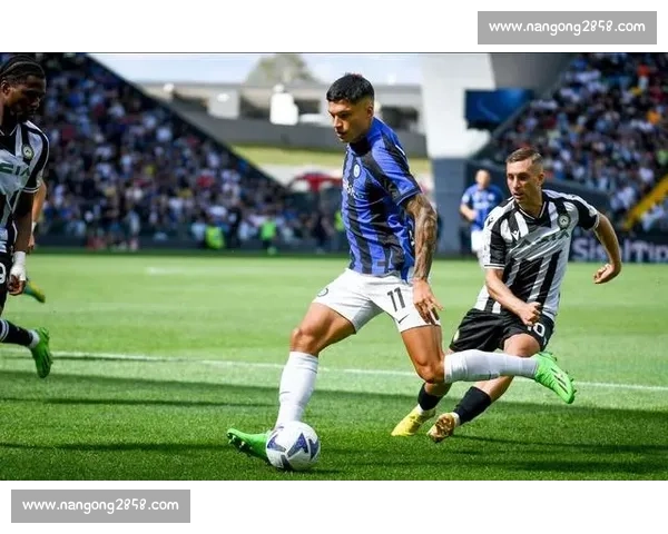 10球4助攻领跑数据榜成五大联赛焦点巨星赛季表现全面锋线王者